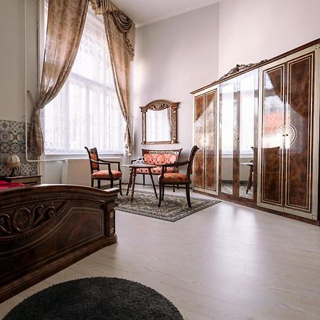 Meller-Kastely Villa Csurgo ภายนอก รูปภาพ