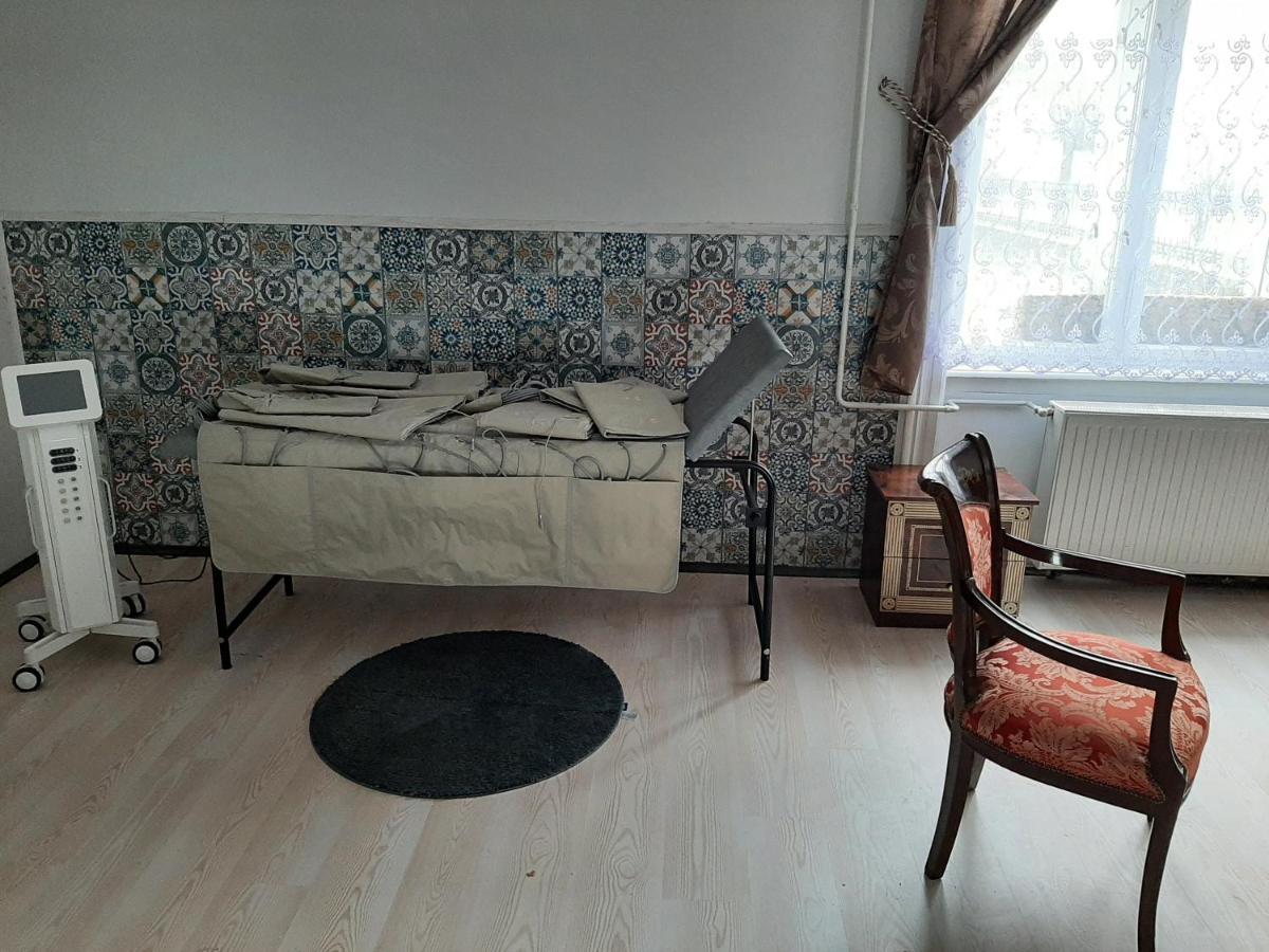 Meller-Kastely Villa Csurgo ภายนอก รูปภาพ