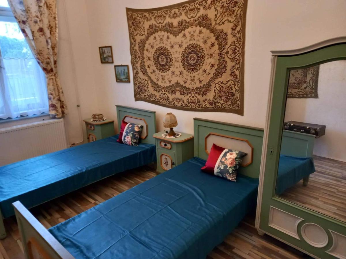 Meller-Kastely Villa Csurgo ภายนอก รูปภาพ