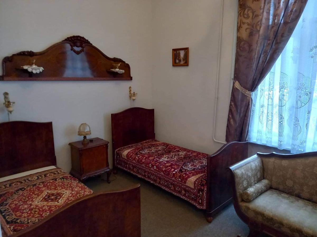 Meller-Kastely Villa Csurgo ภายนอก รูปภาพ