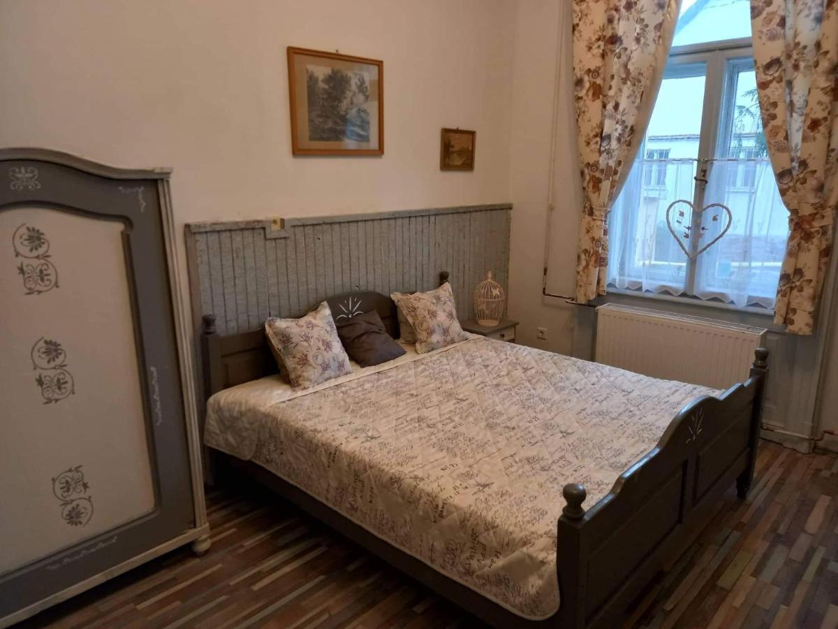 Meller-Kastely Villa Csurgo ภายนอก รูปภาพ